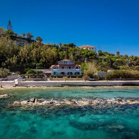 Elena's Seafront Deluxe * Akrotiri (Zakynthos)