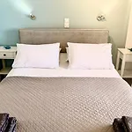 Elena's Seafront Deluxe * Akrotiri (Zakynthos)