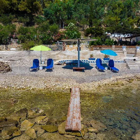 Elena's Seafront Deluxe Akrotíri