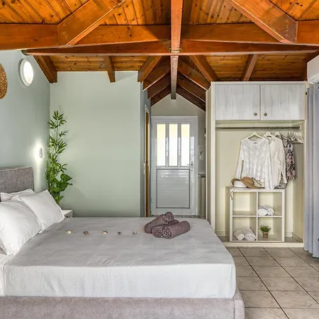 Elena's Seafront Deluxe Apartman Akrotíri