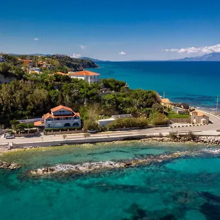 Elena's Seafront Deluxe