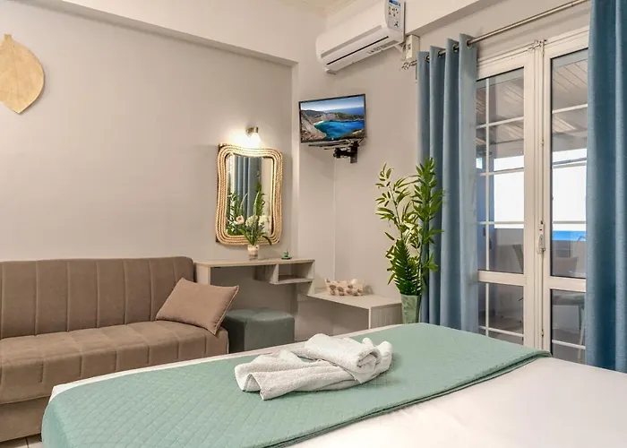 Elena's Seafront Deluxe شقة