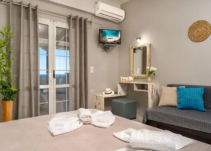 Elena's Seafront Deluxe