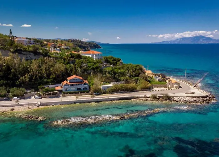 Elena's Seafront Deluxe