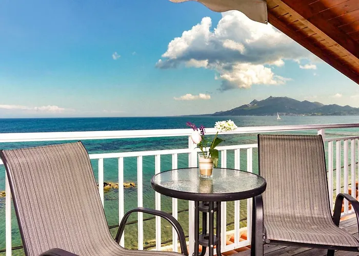 Elena's Seafront Deluxe * Akrotiri (Zakynthos)
